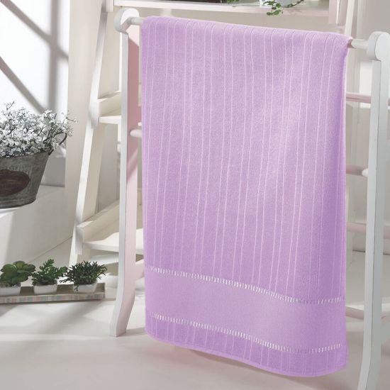 Toalha de Banho Aveludada Bella para Bordar 70cm x 1,40m - Dohler - Lilás 11714